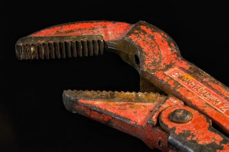 sasu-BLAUSASC-min_pipe-wrench-318084